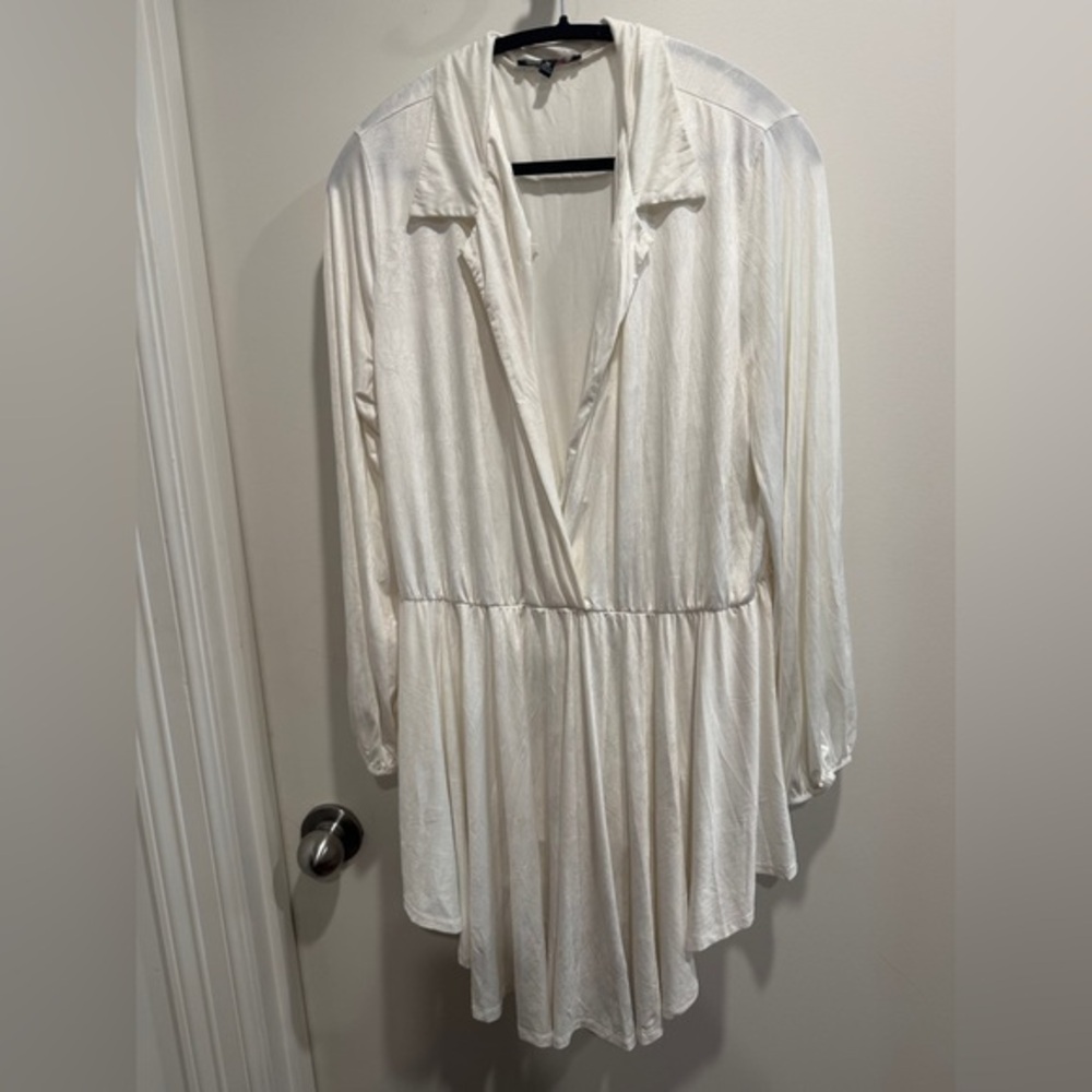 Elegant White Long-Sleeve one piece dress